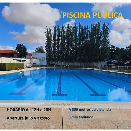 Apartamentos La Luna La Solana Екстериор снимка
