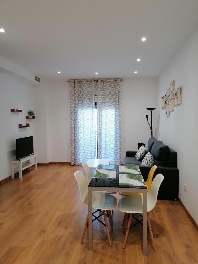 Apartamentos La Luna La Solana Екстериор снимка