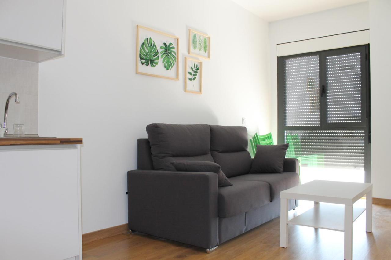 Apartamentos La Luna La Solana Екстериор снимка