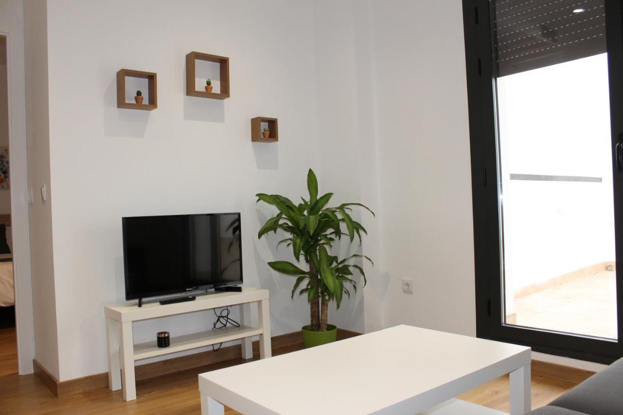 Apartamentos La Luna La Solana Екстериор снимка