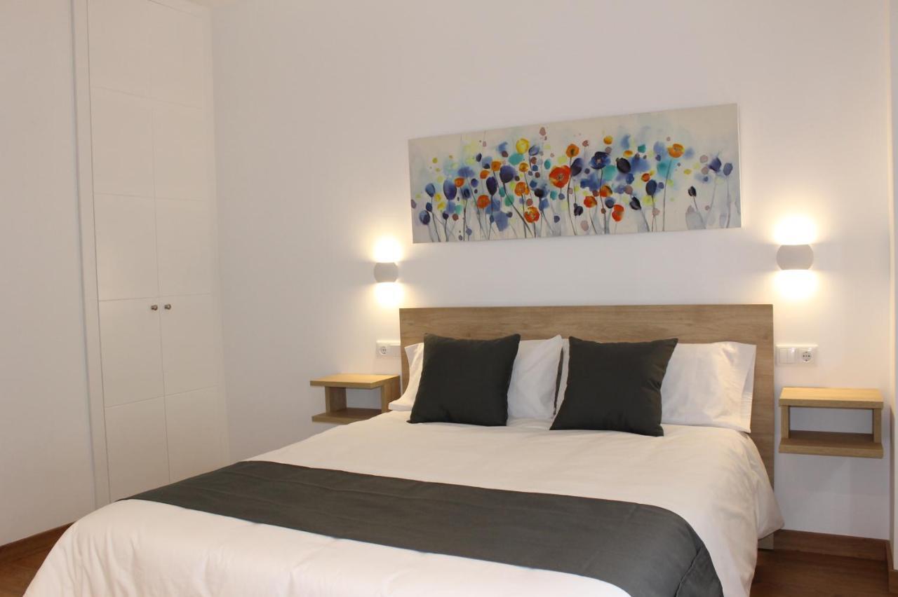 Apartamentos La Luna La Solana Екстериор снимка